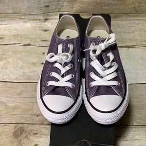 Converse CTAS Ox Moody Purple Low Tops - US Kids Size 13